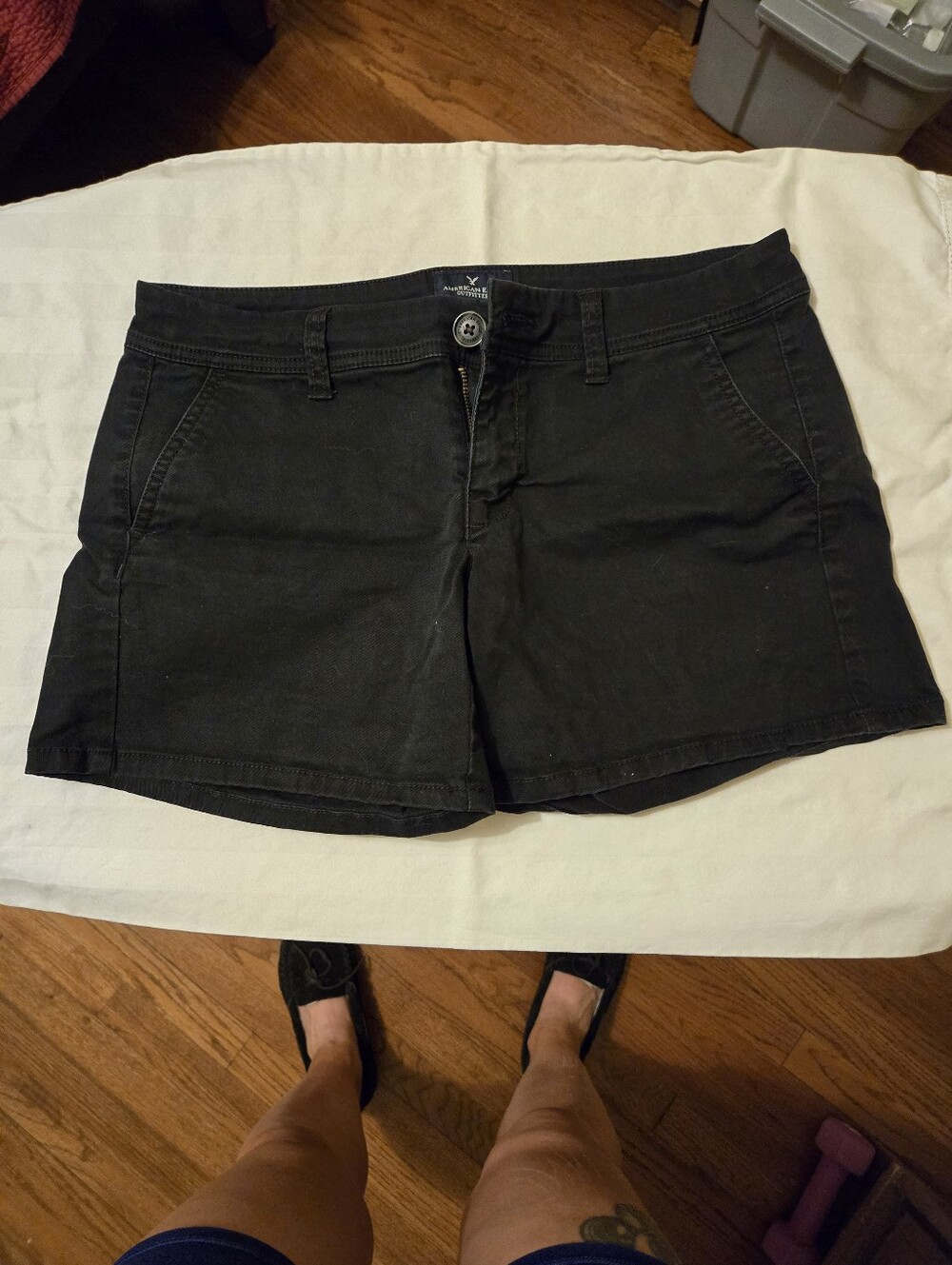 American Eagle Outfitters AE Black Stretch Midi Shorts Size 4